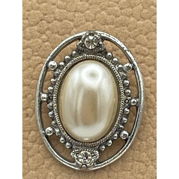 2 Pairs Pierced Earrings Gold Silver Tones Faux Pearls Clear Rhinestones - Picture 9 of 13